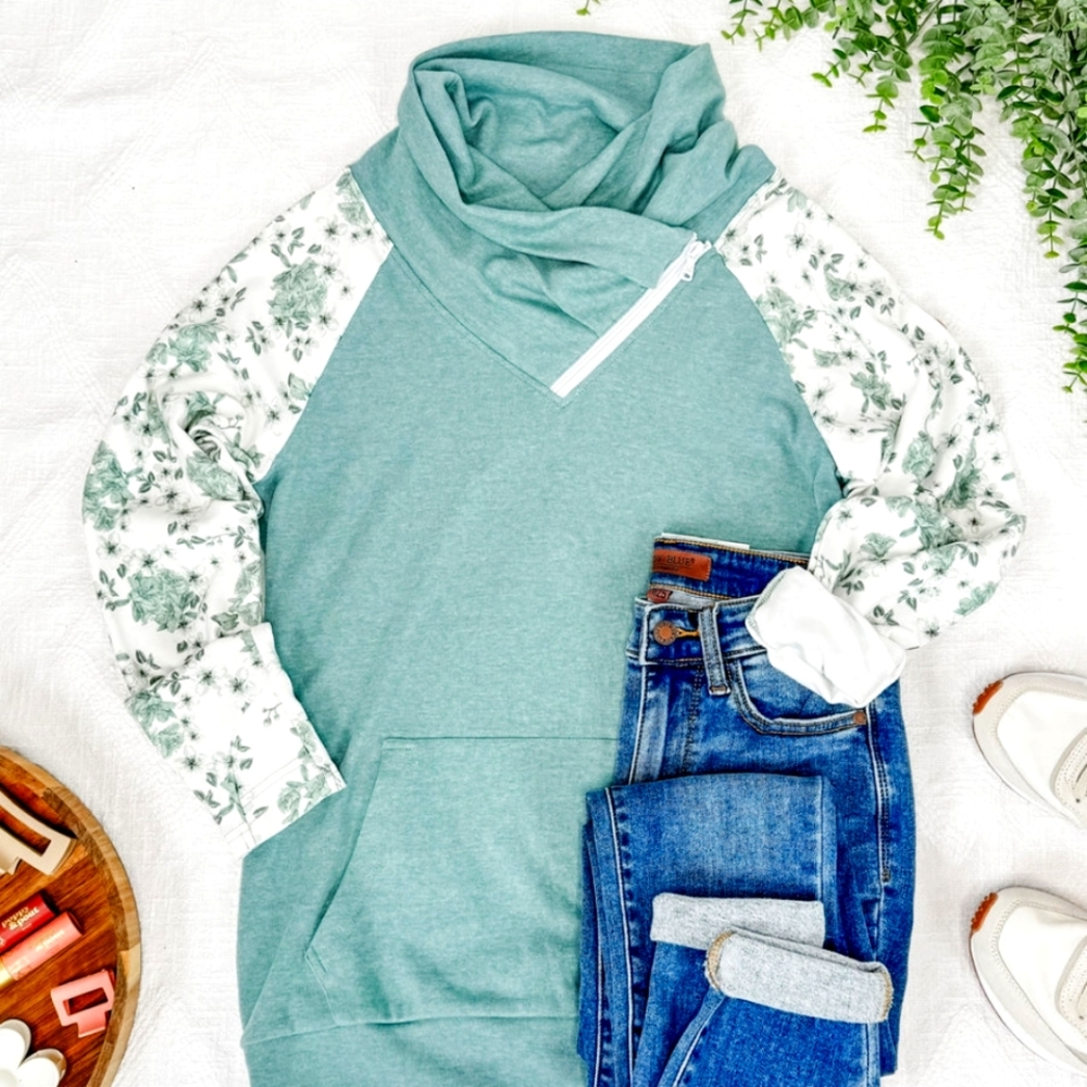 Michelle Mae Classic Zoey Zipcowl Sweatshirt in Sage